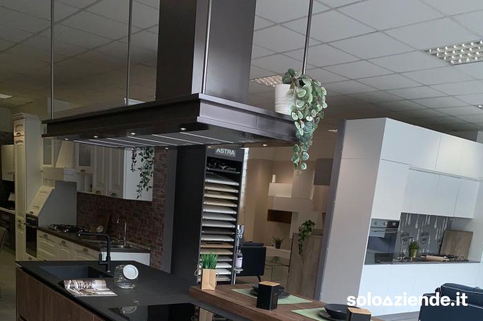 Vendita Commercio al dettaglio non alimentare NEGOZIO ARREDAMENTO a Bareggio (MI)